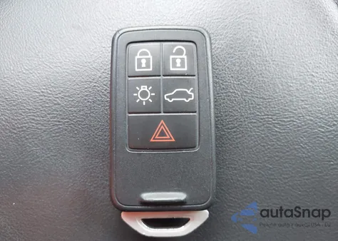 2016 Volvo Xc70 T5 Drive-E Premier из США, поврежденный, VIN YV440MBK9G1249809